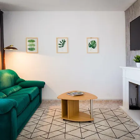 Sky Park Apartment *
