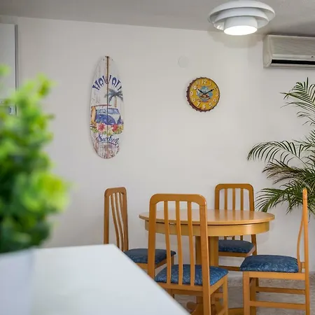 Sky Park Apartment *